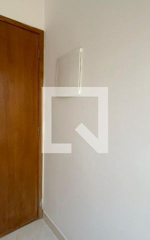 Casa para alugar com 50m², 2 quartos e 1 vaga Casa para alugar com 50m², 2 quartos e 1 vagaÁrea de Serviço