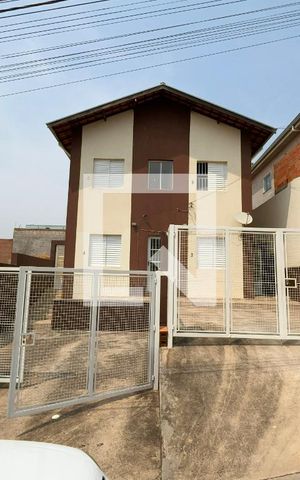 Casa para alugar com 50m², 2 quartos e 1 vaga Casa para alugar com 50m², 2 quartos e 1 vagaFachada da Casa
