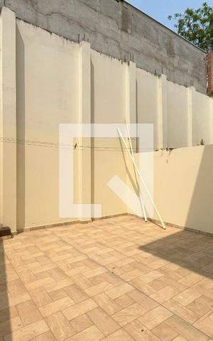 Casa para alugar com 50m², 2 quartos e 1 vaga Casa para alugar com 50m², 2 quartos e 1 vagaQuintal