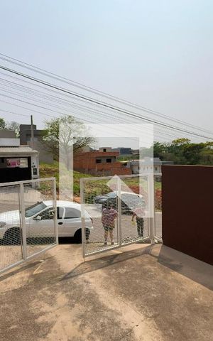 Casa para alugar com 50m², 2 quartos e 1 vaga Casa para alugar com 50m², 2 quartos e 1 vagaGaragem