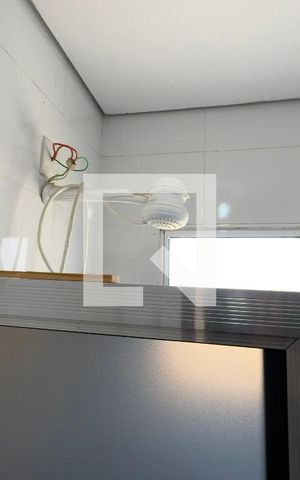 Casa para alugar com 50m², 2 quartos e 1 vaga Casa para alugar com 50m², 2 quartos e 1 vagaBanheiro