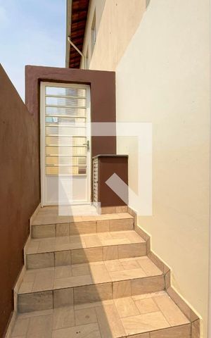 Casa para alugar com 50m², 2 quartos e 1 vaga Casa para alugar com 50m², 2 quartos e 1 vagaHall de Entrada