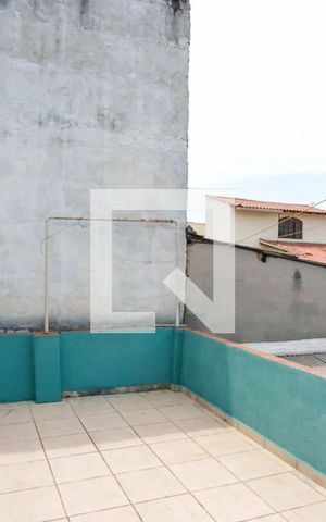 Casa à venda com 170m², 2 quartos e 2 vagasQuintal