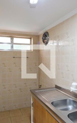Casa à venda com 170m², 2 quartos e 2 vagasCozinha