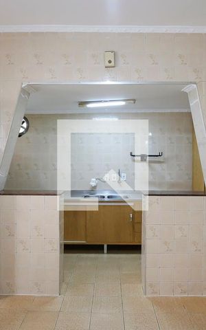 Casa à venda com 170m², 2 quartos e 2 vagasCozinha