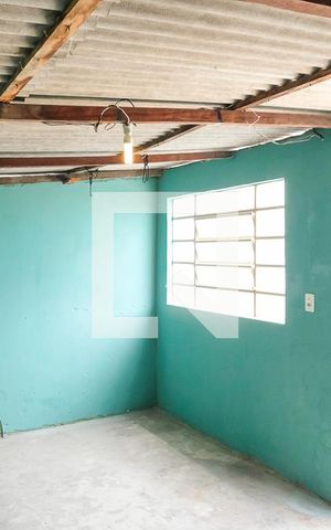 Casa à venda com 170m², 2 quartos e 2 vagasQuarto 2 área de serviço