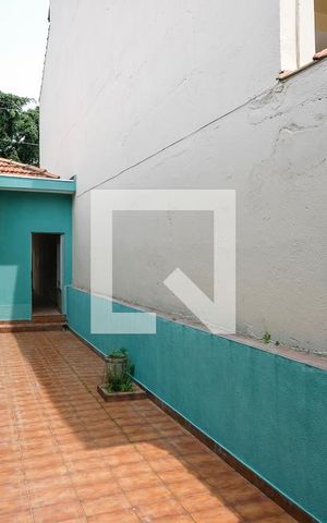 Casa à venda com 170m², 2 quartos e 2 vagasCorredor