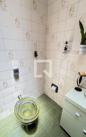 Casa à venda com 171m², 2 quartos e 2 vagas Casa à venda com 171m², 2 quartos e 2 vagasBanheiro 2