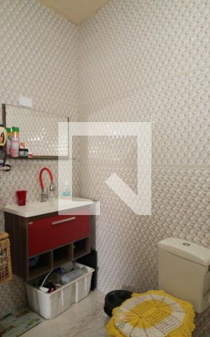Casa à venda com 84m², 3 quartos e 1 vagaBanheiro suíte 