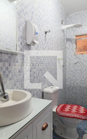 Casa à venda com 84m², 3 quartos e 1 vagaBanheiro Social