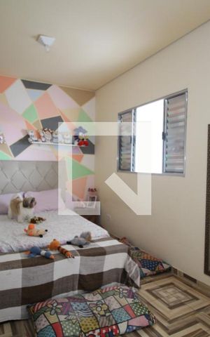 Casa à venda com 84m², 3 quartos e 1 vagaSuíte 
