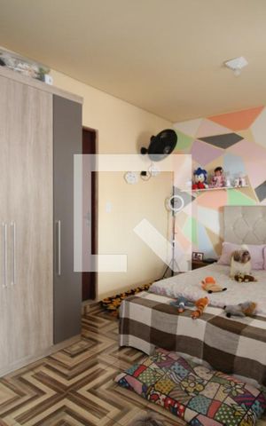 Casa à venda com 84m², 3 quartos e 1 vagaSuíte 