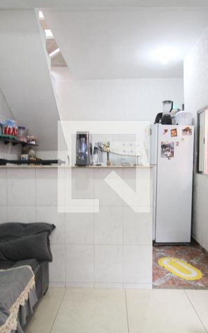 Casa à venda com 84m², 3 quartos e 1 vagaSala