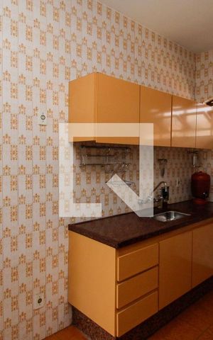 Casa à venda com 360m², 5 quartos e 7 vagas Casa à venda com 360m², 5 quartos e 7 vagasCozinha