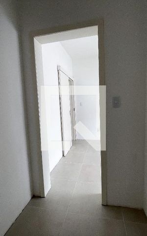 Casa à venda com 101m², 2 quartos e 2 vagas Casa à venda com 101m², 2 quartos e 2 vagascloset quarto 1