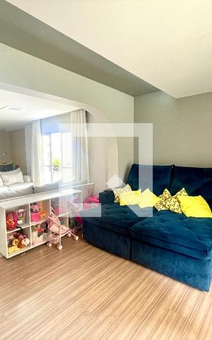 Apartamento à venda com 205m², 4 quartos e 2 vagas Apartamento à venda com 205m², 4 quartos e 2 vagasSala de TV