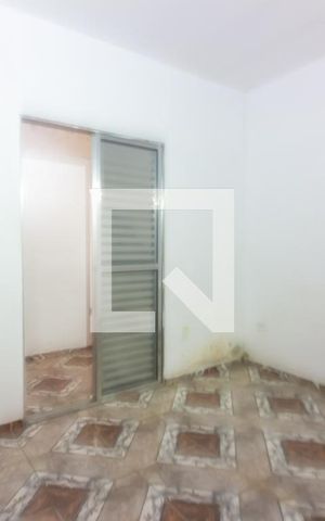 Casa para alugar com 243m², 3 quartos e 2 vagas Casa para alugar com 243m², 3 quartos e 2 vagasQuarto 1