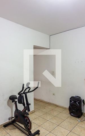 Casa para alugar com 243m², 3 quartos e 2 vagas Casa para alugar com 243m², 3 quartos e 2 vagasSala 2