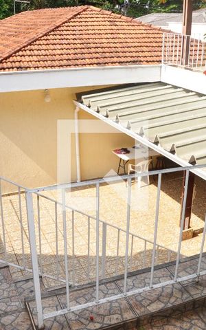 Casa à venda com 400m², 3 quartos e 4 vagas Casa à venda com 400m², 3 quartos e 4 vagasVista da Área Verde e Varanda