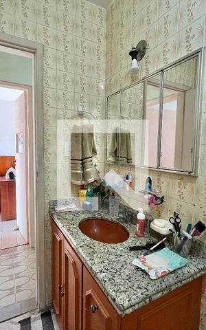 Casa de condomínio à venda com 250m², 3 quartos e 1 vaga Casa de condomínio à venda com 250m², 3 quartos e 1 vagaBanheiro