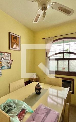 Casa de condomínio à venda com 250m², 3 quartos e 1 vaga Casa de condomínio à venda com 250m², 3 quartos e 1 vagaQuarto 1