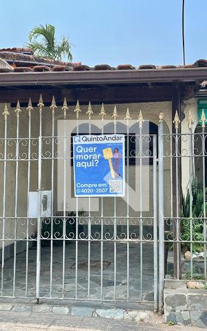 Casa de condomínio à venda com 250m², 3 quartos e 1 vaga Casa de condomínio à venda com 250m², 3 quartos e 1 vagaPlaca