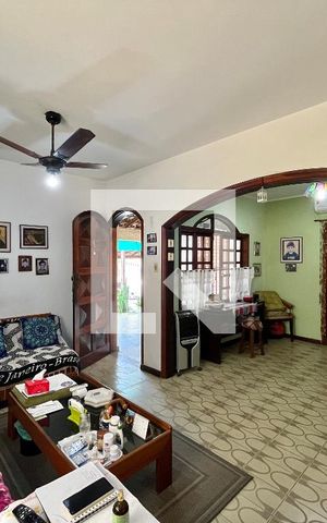 Casa de condomínio à venda com 250m², 3 quartos e 1 vaga Casa de condomínio à venda com 250m², 3 quartos e 1 vagaSala de TV