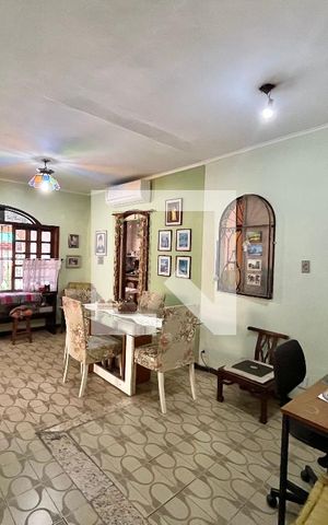 Casa de condomínio à venda com 250m², 3 quartos e 1 vaga Casa de condomínio à venda com 250m², 3 quartos e 1 vagaSala de jantar