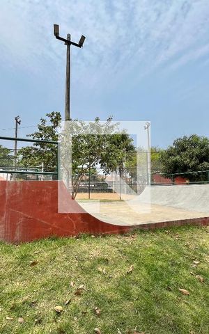 Casa de condomínio à venda com 250m², 3 quartos e 1 vaga Casa de condomínio à venda com 250m², 3 quartos e 1 vagaÁrea comum - Pista de skate