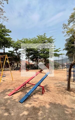 Casa de condomínio à venda com 250m², 3 quartos e 1 vaga Casa de condomínio à venda com 250m², 3 quartos e 1 vagaÁrea comum - Playground