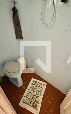 Casa de condomínio à venda com 250m², 3 quartos e 1 vaga Casa de condomínio à venda com 250m², 3 quartos e 1 vagaÁrea de serviço - Banheiro