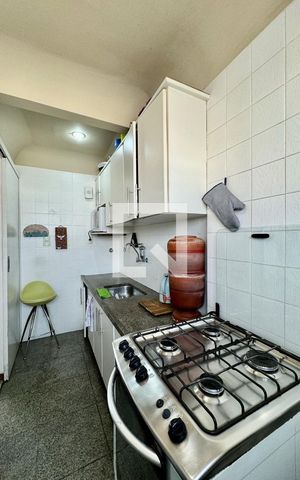 Apartamento à venda com 100m², 4 quartos e 2 vagas Apartamento à venda com 100m², 4 quartos e 2 vagasCozinha