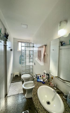 Apartamento à venda com 100m², 4 quartos e 2 vagas Apartamento à venda com 100m², 4 quartos e 2 vagasBanheiro