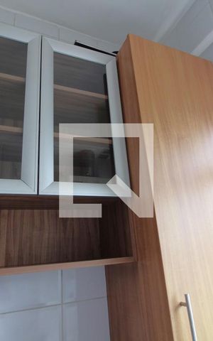 Apartamento para alugar com 75m², 2 quartos e 1 vagaÁrea de Serviço