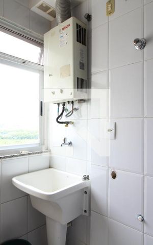 Apartamento para alugar com 75m², 2 quartos e 1 vagaÁrea de Serviço