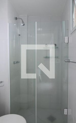 Apartamento para alugar com 75m², 2 quartos e 1 vagaQuarto 2 - Banheiro da Suíte