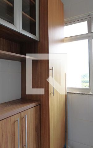 Apartamento para alugar com 75m², 2 quartos e 1 vaga Apartamento para alugar com 75m², 2 quartos e 1 vagaÁrea de Serviço