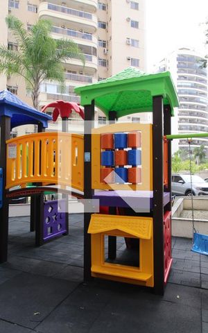 Apartamento para alugar com 75m², 2 quartos e 1 vagaPlayground