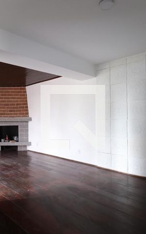 Casa para alugar com 120m², 2 quartos e 2 vagasSala