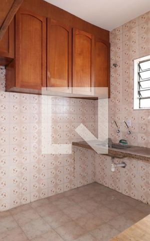 Casa para alugar com 120m², 2 quartos e 2 vagasCozinha
