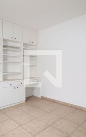 Casa para alugar com 120m², 2 quartos e 2 vagasQuarto