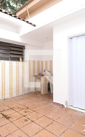 Casa para alugar com 120m², 2 quartos e 2 vagasÁrea de Serviço