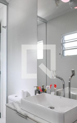 Casa à venda com 136m², 3 quartos e 2 vagasBanheiro do Quarto 1