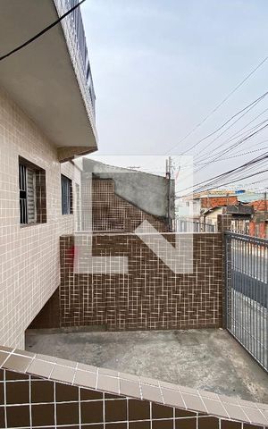 Casa para alugar com 100m², 2 quartos e 2 vagas Casa para alugar com 100m², 2 quartos e 2 vagasGaragem