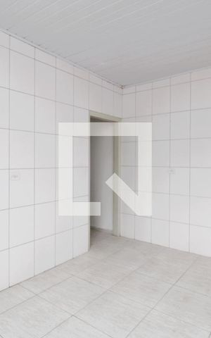 Casa para alugar com 100m², 2 quartos e 2 vagasCozinha