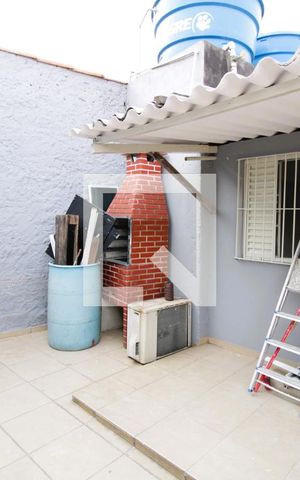 Casa para alugar com 100m², 2 quartos e 2 vagasÁrea de Serviço