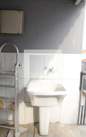 Casa para alugar com 100m², 2 quartos e 2 vagasÁrea de Serviço