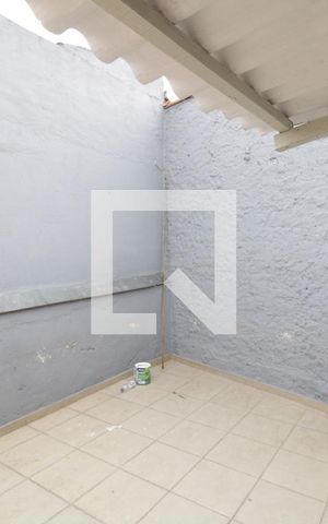 Casa para alugar com 100m², 2 quartos e 2 vagasÁrea de Serviço