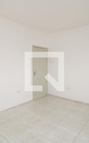 Casa para alugar com 100m², 2 quartos e 2 vagasQuarto 1