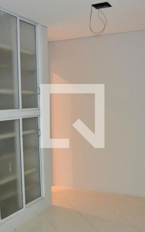 Casa à venda com 170m², 3 quartos e 2 vagas Casa à venda com 170m², 3 quartos e 2 vagasCozinha